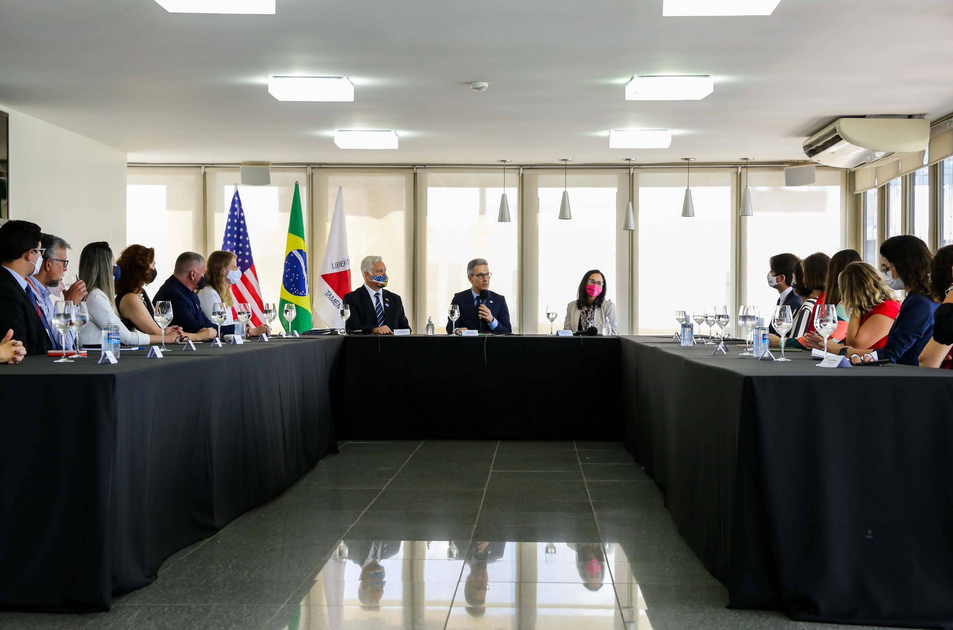Governo de Minas firma acordo para estreitar relações com os Estados Unidos