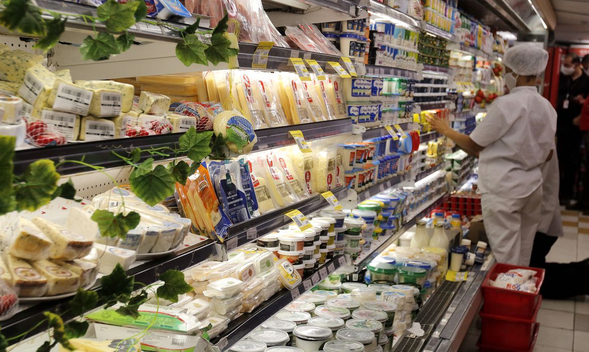 No Dia da Saúde e Nutrição, conheça os mitos e verdades em rótulos de alimentos