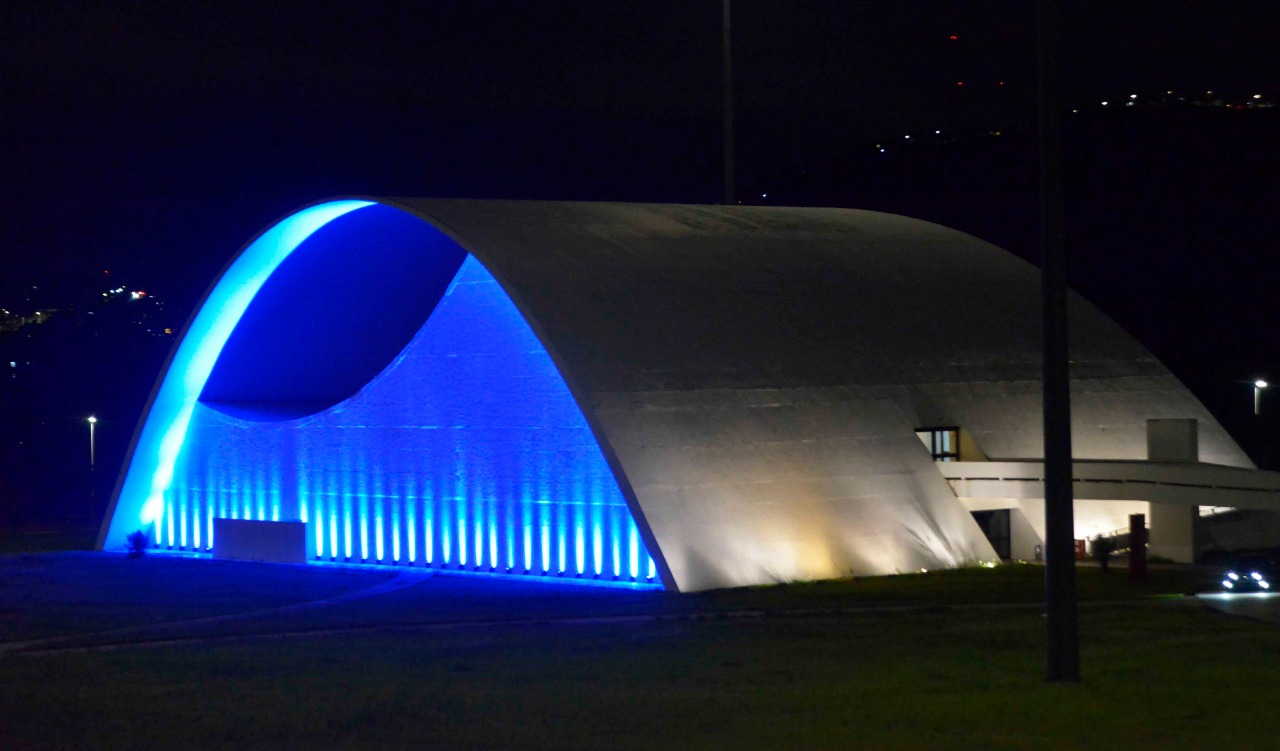 Novembro Azul: Cidade Administrativa ganha iluminação especial nesta quinta-feira (17/11)