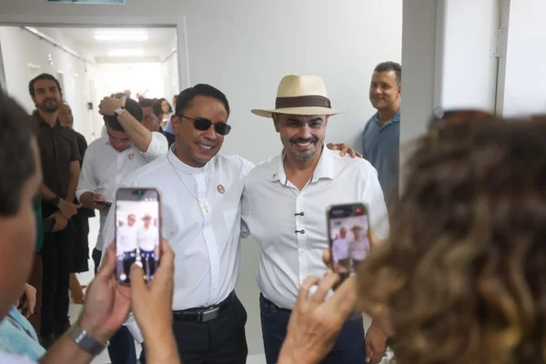 Governo de Minas inaugura UBS em Montes Claros e anuncia construção de outras dez novas unidades no município