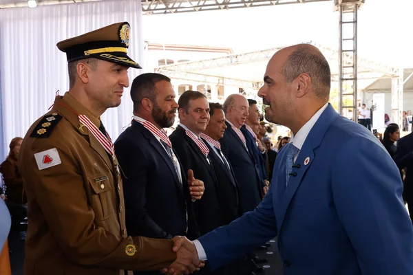 Cerimônia de entrega da Medalha Juscelino Kubitschek, em Diamantina
