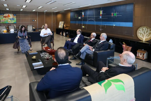 Governador se encontra com diretoria da Associação Comercial e Empresarial de Minas