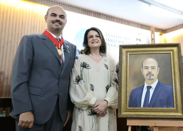 Governador toma posse como presidente de Honra do Instituto Histórico e Geográfico de Minas Gerais 