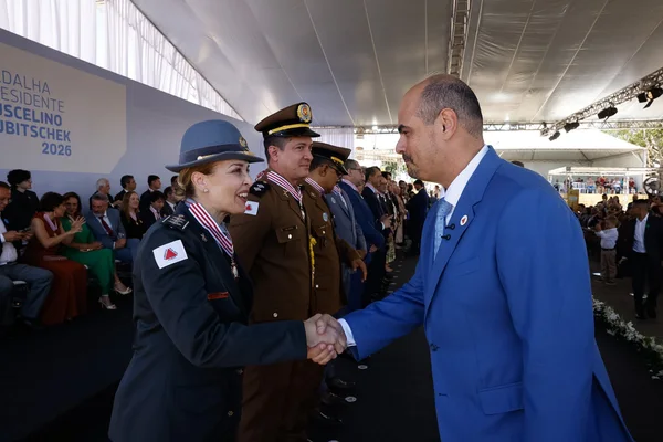 Cerimônia de entrega da Medalha Juscelino Kubitschek, em Diamantina