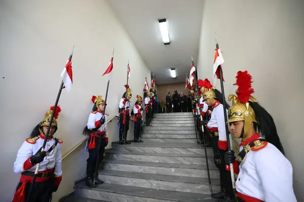 Governador toma posse como presidente de Honra do Instituto Histórico e Geográfico de Minas Gerais 