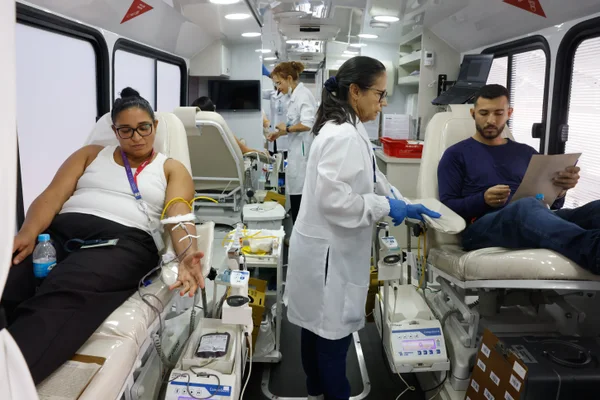 Hemominas realiza coleta na Cidade Administrativa e alerta sobre o nível atual dos estoques de sangue no estado 
