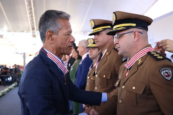 Cerimônia de entrega da Medalha Juscelino Kubitschek, em Diamantina