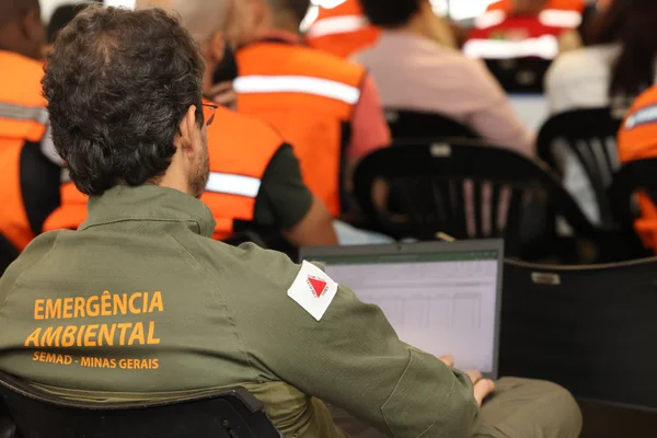 Defesa Civil de Minas Gerais realiza seminário sobre período chuvoso e entrega 70 viaturas a municípios