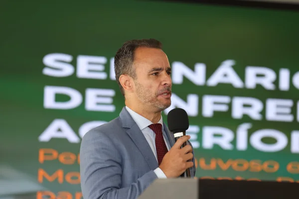 Defesa Civil de Minas Gerais realiza seminário sobre período chuvoso e entrega 70 viaturas a municípios