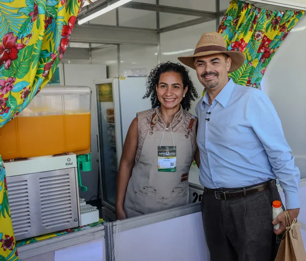 Governador de Minas participa da cerimônia de abertura da 15ª edição da feira Super Leite, em Pompéu