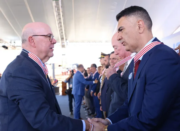 Cerimônia de entrega da Medalha Juscelino Kubitschek, em Diamantina