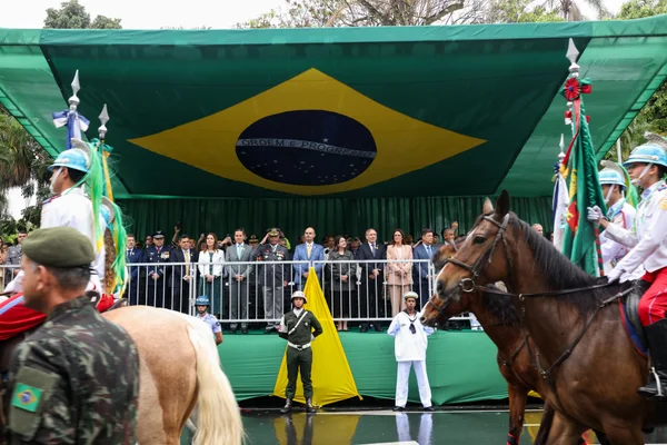 Governo de Minas participa do desfile cívico-militar de Independência do Brasil