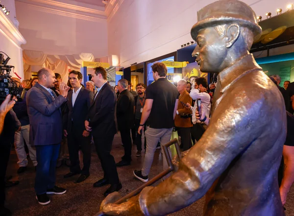 Governador participa da abertura da exposição sobre os 40 anos da usina da Gerdau em Ouro Branco