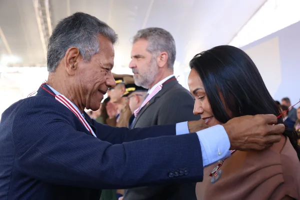 Cerimônia de entrega da Medalha Juscelino Kubitschek, em Diamantina