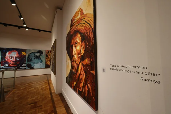 Governador participa de pré-estreia da exposição “Mestre e Influências - A construção do olhar”