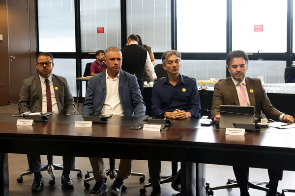Em reunião com equipe de transição, Governo de Minas apresenta resultados e políticas de desenvolvimento econômico