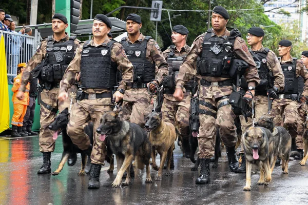 Governo de Minas participa do desfile cívico-militar de Independência do Brasil