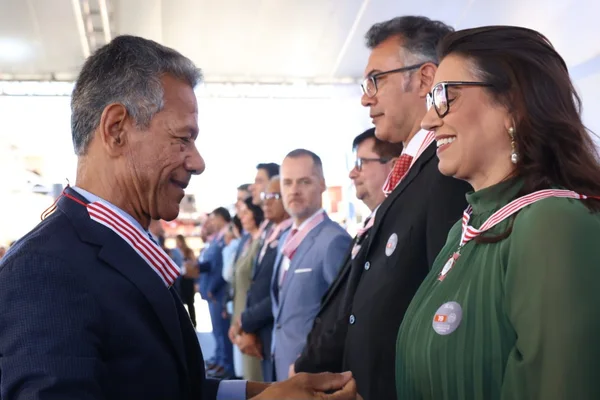 Cerimônia de entrega da Medalha Juscelino Kubitschek, em Diamantina