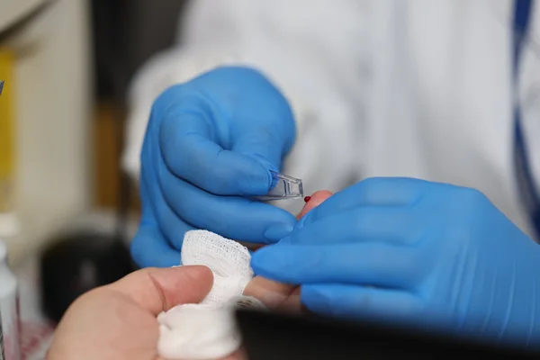 Hemominas garante facilidade e praticidade da coleta de sangue no local de trabalho dos servidores do Governo de MG