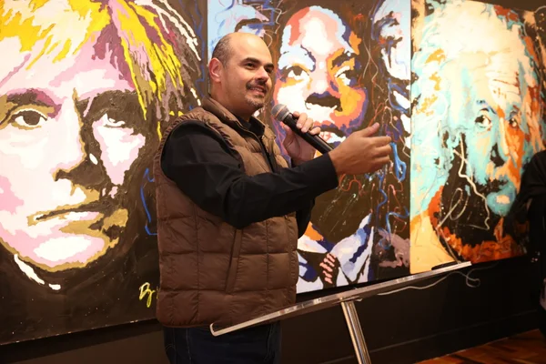 Governador participa de pré-estreia da exposição “Mestre e Influências - A construção do olhar”