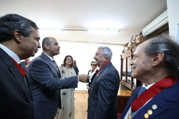 Governador toma posse como presidente de Honra do Instituto Histórico e Geográfico de Minas Gerais 
