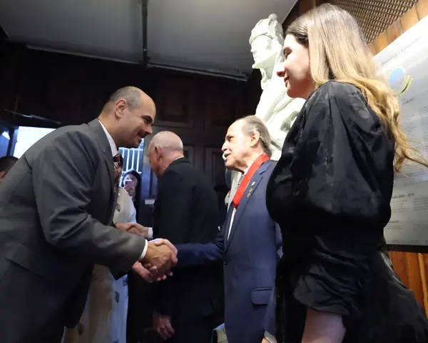 Governador toma posse como presidente de Honra do Instituto Histórico e Geográfico de Minas Gerais 