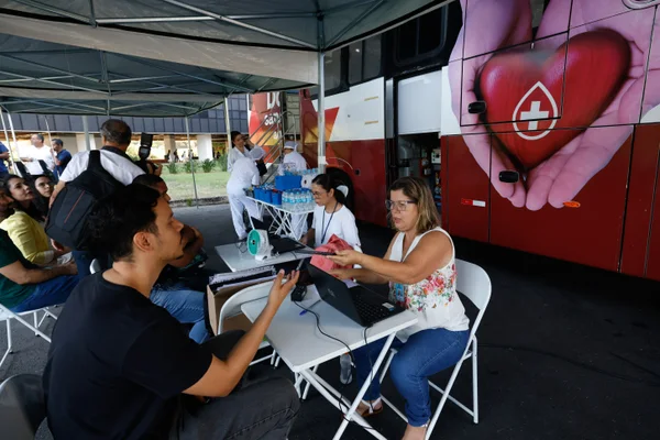 Hemominas realiza coleta na Cidade Administrativa e alerta sobre o nível atual dos estoques de sangue no estado 