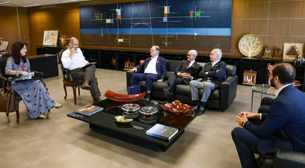 Governador se encontra com diretoria da Associação Comercial e Empresarial de Minas