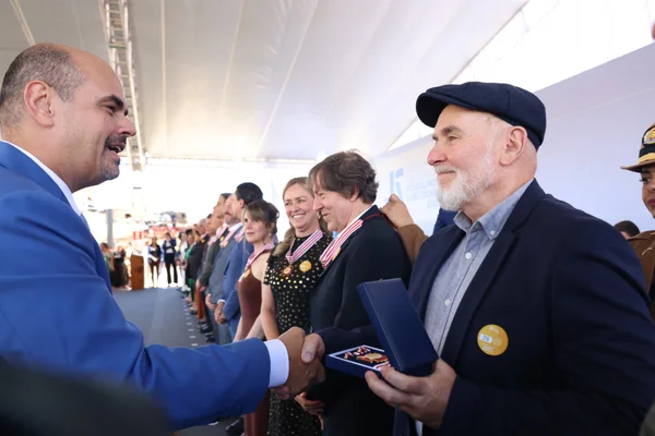 Cerimônia de entrega da Medalha Juscelino Kubitschek, em Diamantina