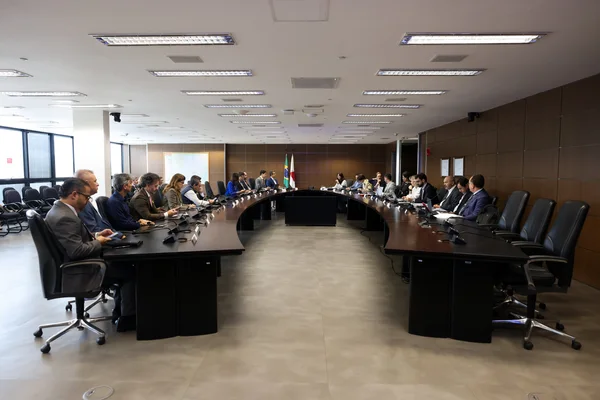 Em reunião com equipe de transição, Governo de Minas apresenta resultados e políticas de desenvolvimento econômico