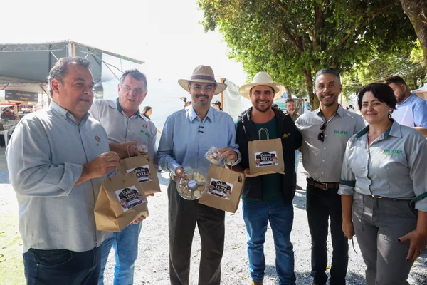 Governador de Minas participa da cerimônia de abertura da 15ª edição da feira Super Leite, em Pompéu