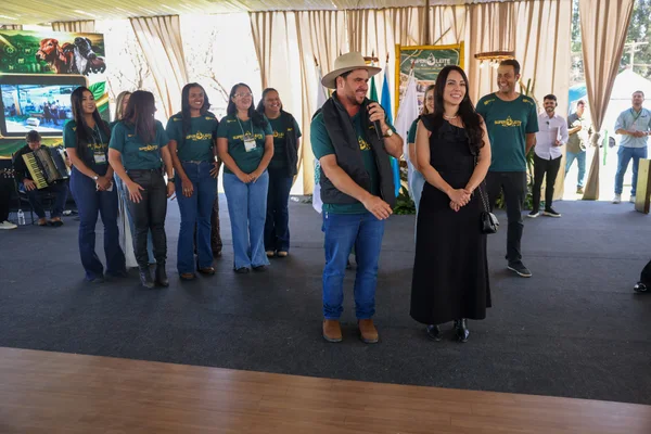 Governador de Minas participa da cerimônia de abertura da 15ª edição da feira Super Leite, em Pompéu