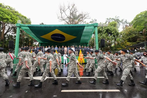 Governo de Minas participa do desfile cívico-militar de Independência do Brasil