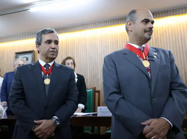 Governador toma posse como presidente de Honra do Instituto Histórico e Geográfico de Minas Gerais 