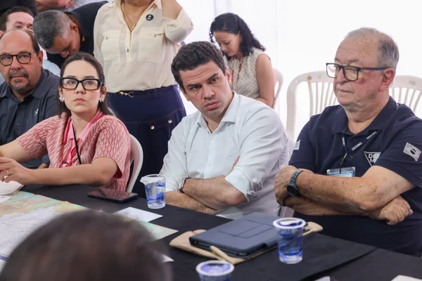 Governo de Minas anuncia R$ 1 bilhão para obras em rodovias na região Norte do estado