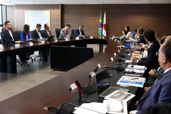 Em reunião com equipe de transição, Governo de Minas apresenta resultados e políticas de desenvolvimento econômico