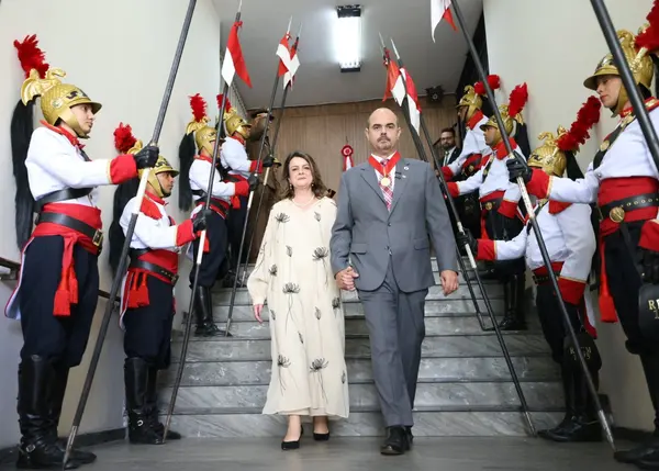 Governador toma posse como presidente de Honra do Instituto Histórico e Geográfico de Minas Gerais 