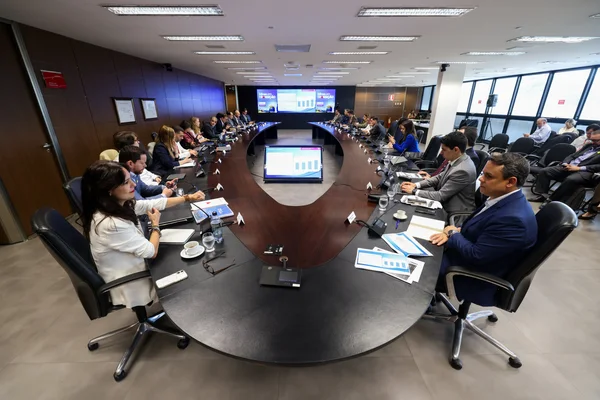 Em reunião com equipe de transição, Governo de Minas apresenta resultados e políticas de desenvolvimento econômico