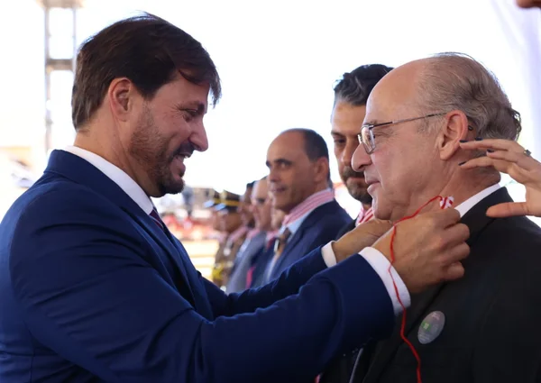 Cerimônia de entrega da Medalha Juscelino Kubitschek, em Diamantina