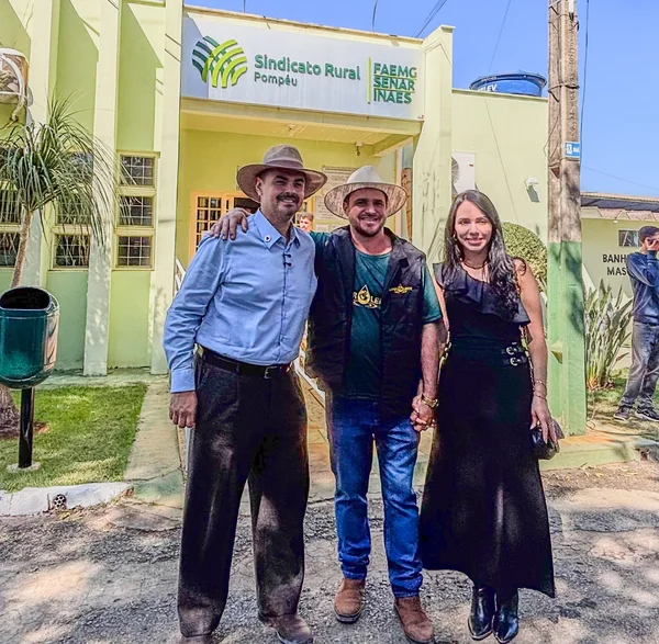Governador de Minas participa da cerimônia de abertura da 15ª edição da feira Super Leite, em Pompéu
