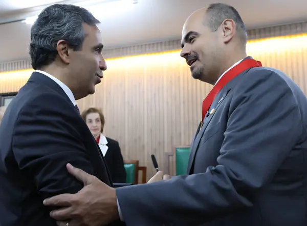 Governador toma posse como presidente de Honra do Instituto Histórico e Geográfico de Minas Gerais 