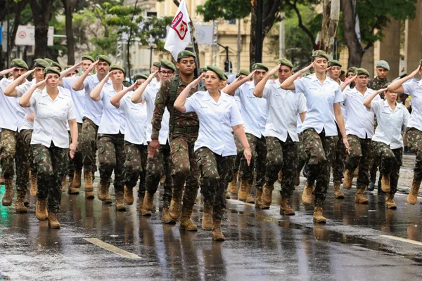 Governo de Minas participa do desfile cívico-militar de Independência do Brasil