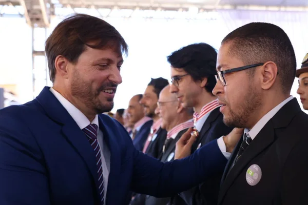 Cerimônia de entrega da Medalha Juscelino Kubitschek, em Diamantina