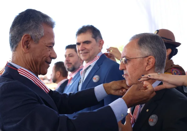 Cerimônia de entrega da Medalha Juscelino Kubitschek, em Diamantina