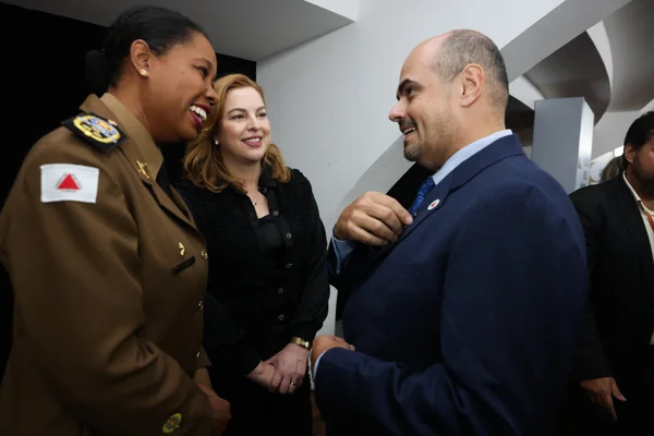 Governador é agraciado com o Grande Colar do Ministério Público de Minas Gerais