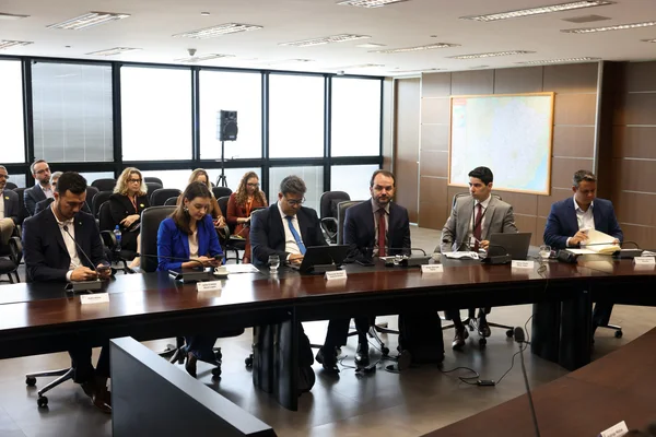 Em reunião com equipe de transição, Governo de Minas apresenta resultados e políticas de desenvolvimento econômico