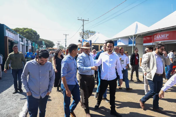 Governador de Minas participa da cerimônia de abertura da 15ª edição da feira Super Leite, em Pompéu