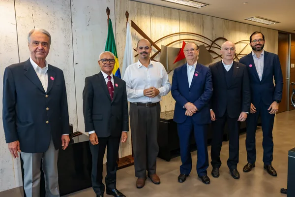 Governador se encontra com diretoria da Associação Comercial e Empresarial de Minas