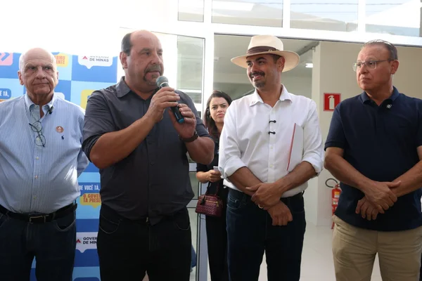 Governo de Minas inaugura UBS em Montes Claros e anuncia construção de outras dez novas unidades no município