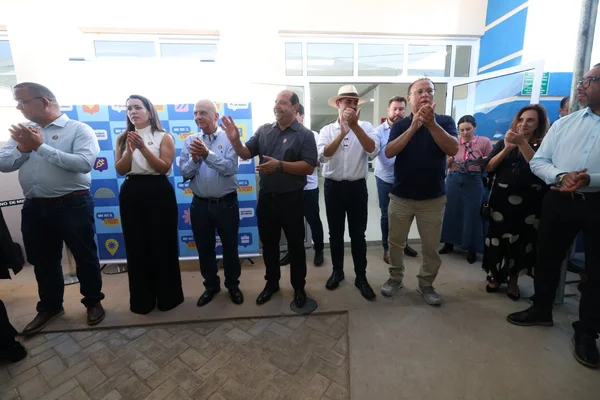 Governo de Minas inaugura UBS em Montes Claros e anuncia construção de outras dez novas unidades no município